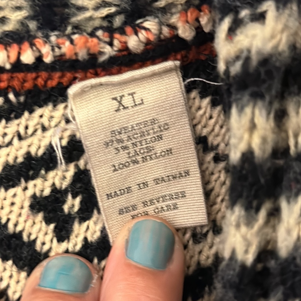 BKE Open Sweater - Picture 6 of 7